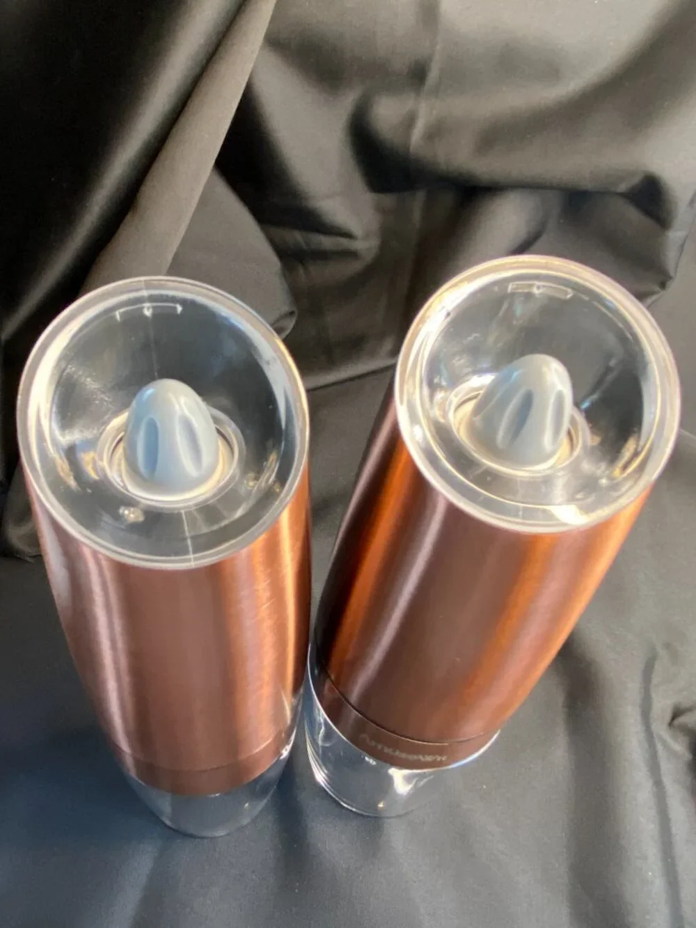 NIB AmuseWit Copper Finish Gravity Electric Salt & Pepper Grinder Set AW-PM03-2
